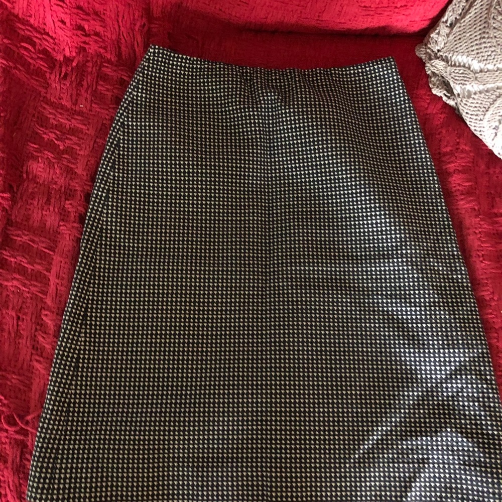 Mini Kors skirt black and white size 2p